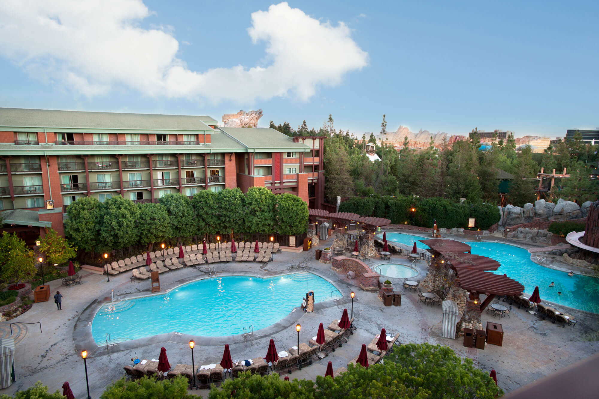 What Hotels Are Close To Disneyland California