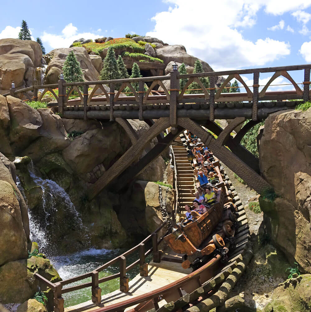 disney magic kingdom seven dwarfs mine train fastpass