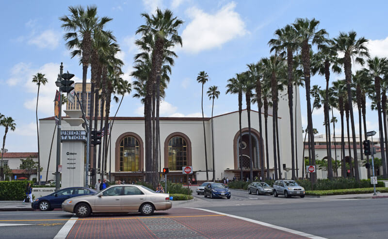 Public Transportation to Disneyland and Universal Studios Hollywood - Union Station