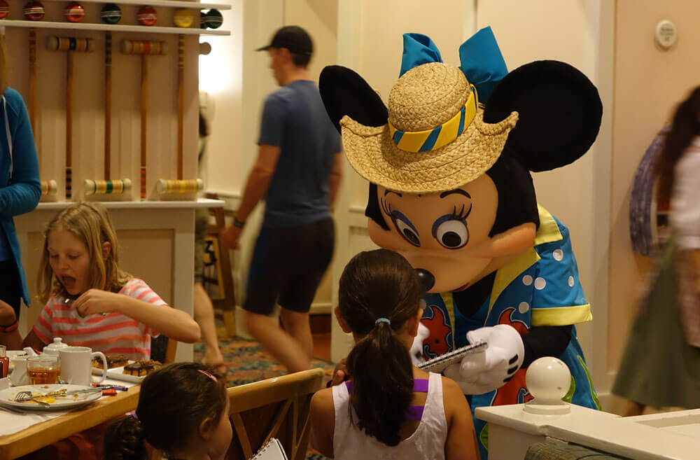 All Of The Disney World Character Dining Locations Ranked