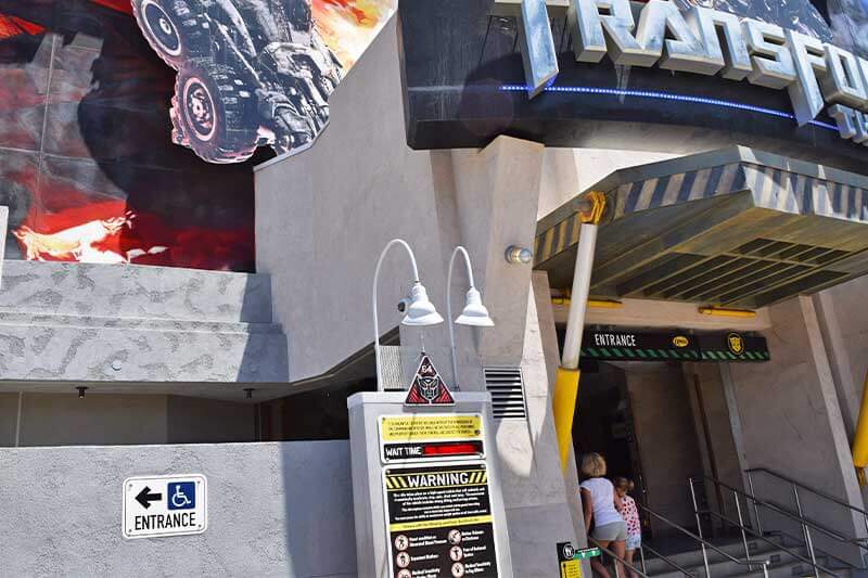 Universal Studios parking garage in Orlando doesn't respect the hyphen! : r/RespectTheHyphen