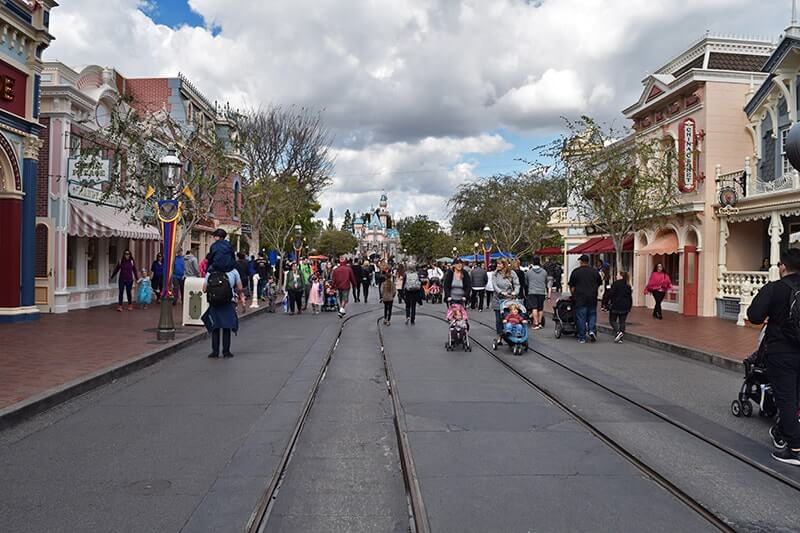 Disneyland Magic Morning When to Use and When to Avoid