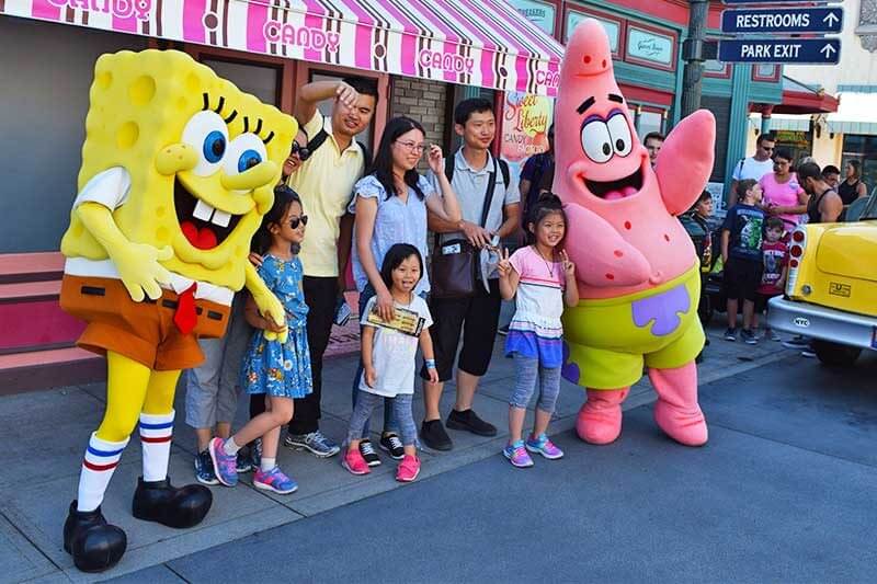 Guide to Universal Studios Hollywood Character Spotting