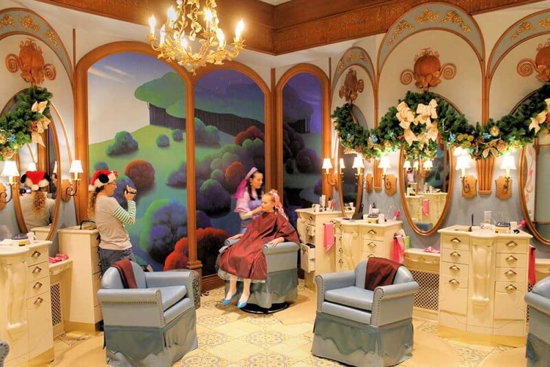The Royal Treatment at Bibbidi Bobbidi Boutique at Disney World