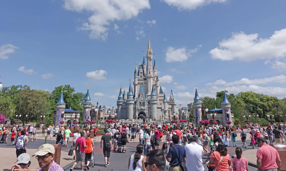 To Hop or Not: When to Get Park Hoppers for Your Disney World Trip