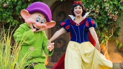 Reservations Open for Disney's Snow White-Themed Character Dinner