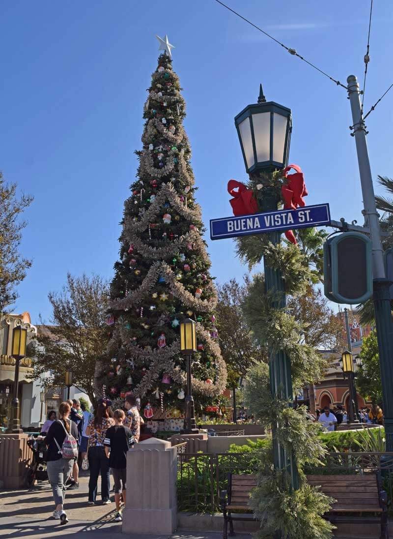 Christmas at Disneyland - Carthay Circle Christmas Tree