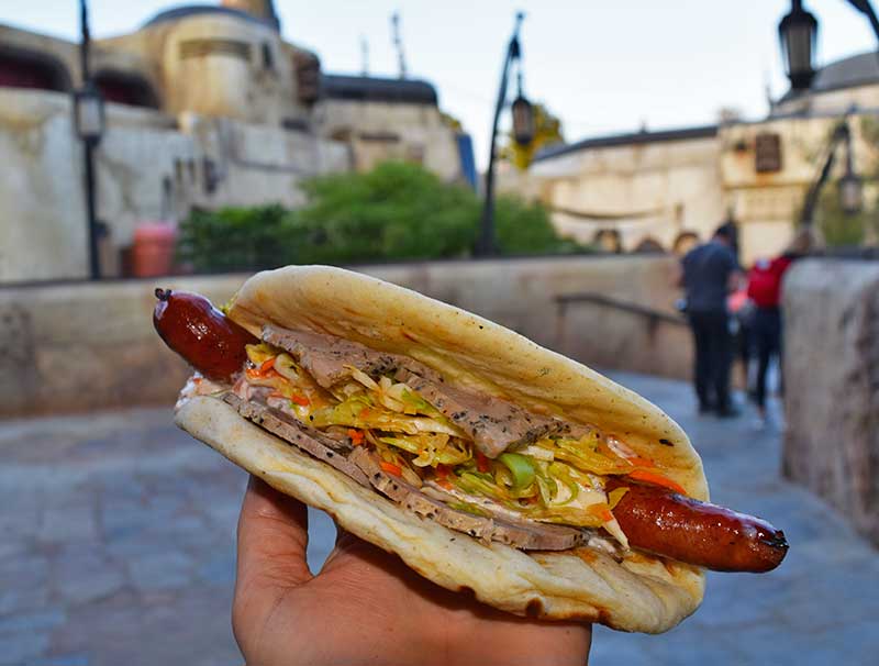 Galactic Guide to Star Wars: Galaxy's Edge Food and Drink