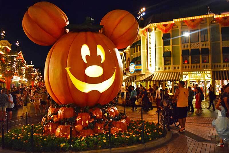 best halloween california theme parks 2020 Ultimate Guide To Disneyland Halloween Time best halloween california theme parks 2020