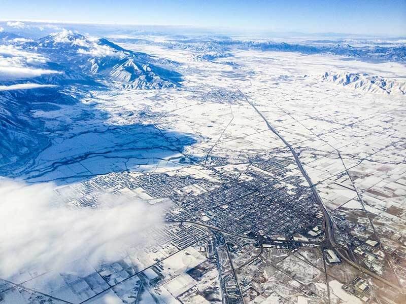 The Absolute Best Ways to Save on Flights to Utah Ski Resorts