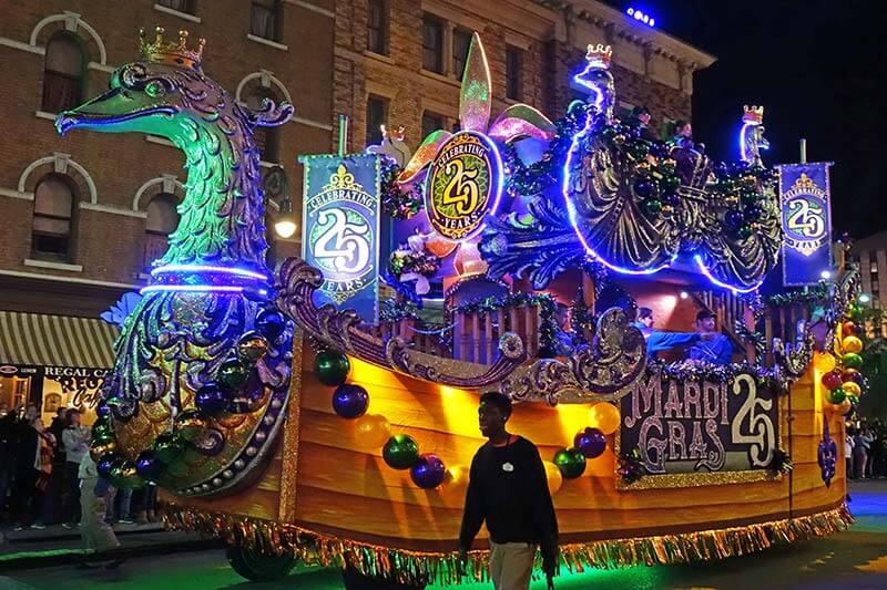 Guide to a Kickin' Cajun Time at Universal Mardi Gras