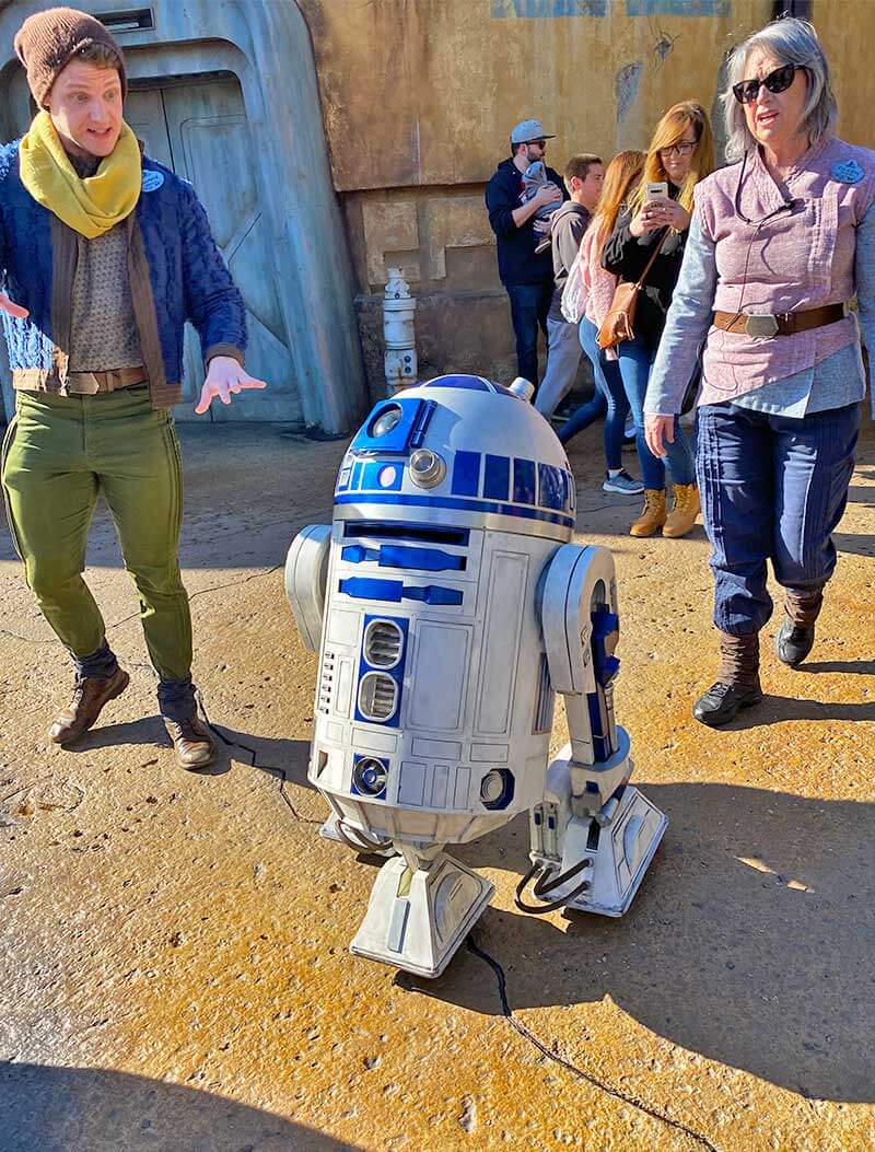 Disney Parks Star Wars Galaxy's Edge Black Spire Outpost R2-d2