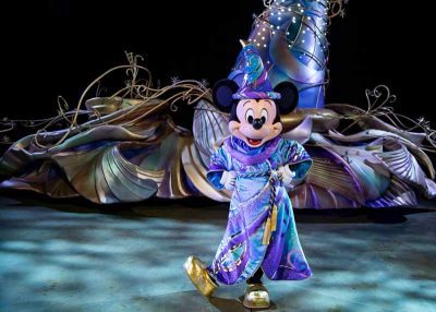Oh Boy! Mickey Mouse to Lead the All-New 'Magic Happens' Parade at Disneyland Park