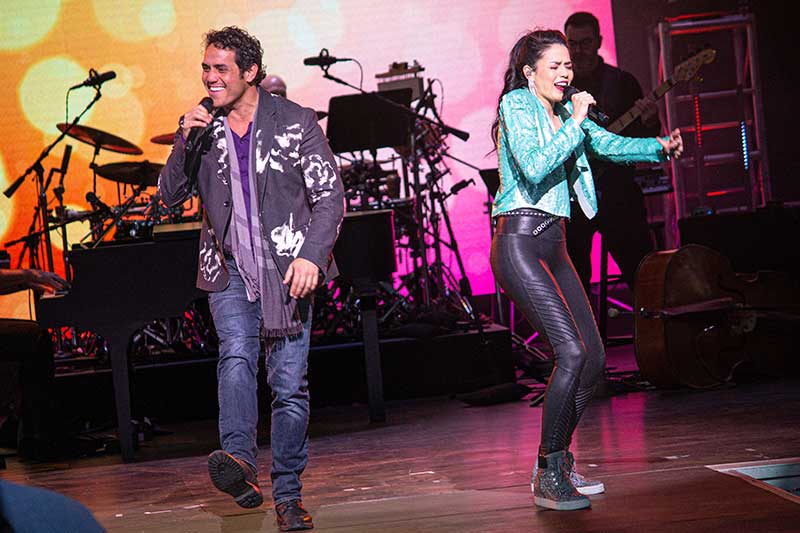 EPCOT International Festival of the Arts - Broadway Concert Series: Adam and Arielle Jacobs