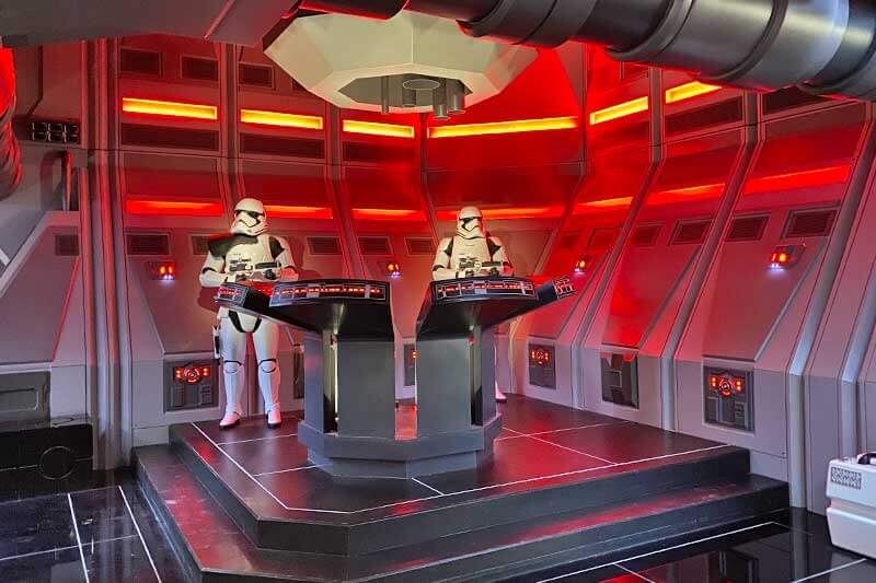 Insider Tips for Riding Star Wars: Rise of the Resistance at Disneyland