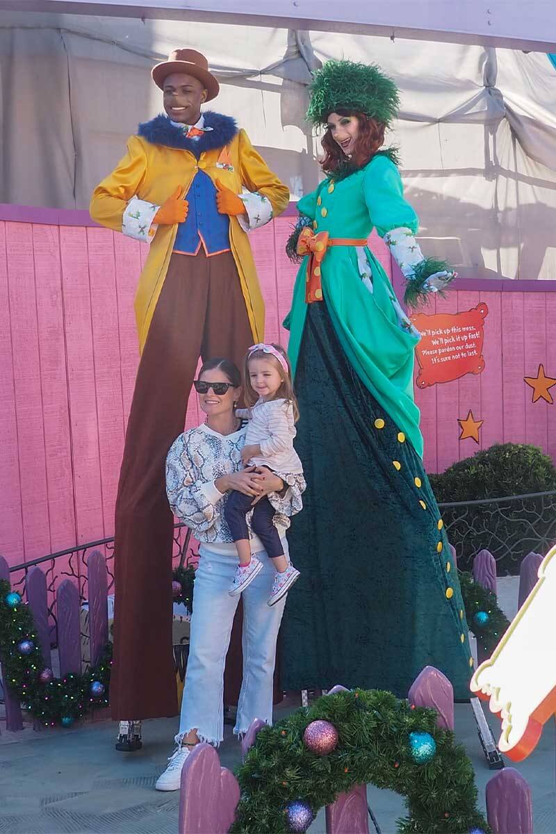 Universal Orlando Christmas - Whoville Citizens