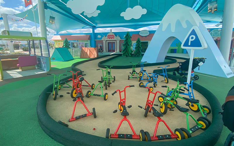 Oinktastic Indoor Play Area  Peppa Pig World of Play Chicago