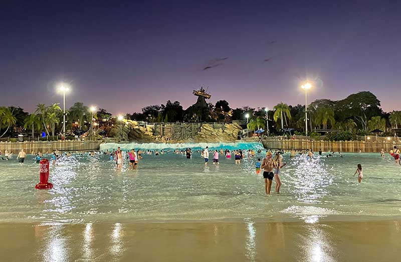 Teen Beach Party Typhoon Lagoon - Tour America