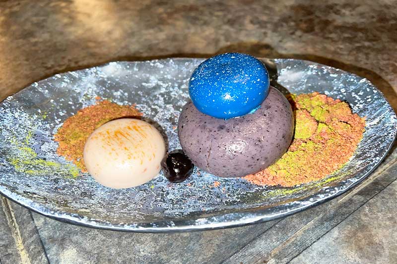 Star Wars' drinks, desserts are made with galactic flair