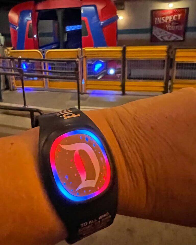 MagicBands at Disneyland — Everything You Need to Know!