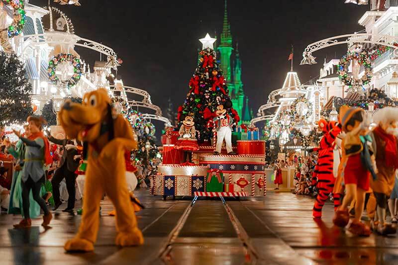 Guide to Walt Disney World Resort Christmas Events