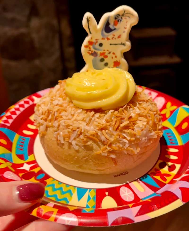 The Best Snacks at Disney World (And Where to Find Them!)