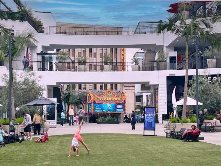 The Best Hotels Near Universal Studios Hollywood