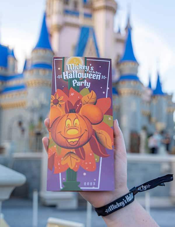 A Scaredy Cat's Review of Mickey's Not So Scary Halloween Party 