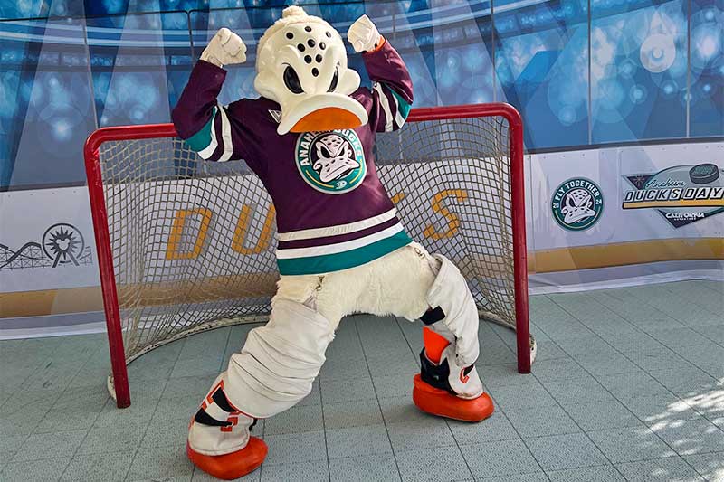 Anaheim Ducks Day at Disney California Adventure - Wild Wing in retro jersey