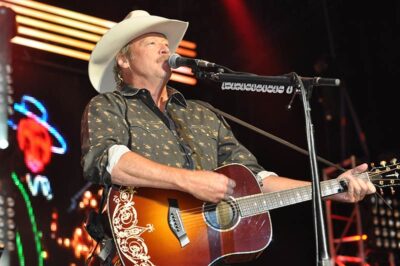 Experience Alan Jackson Live on His 