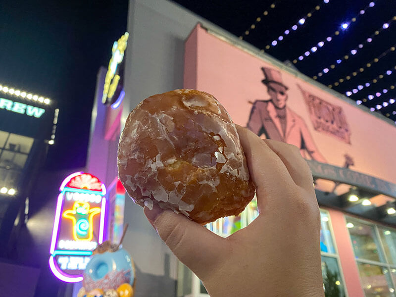 Cheap Food at Universal Orlando - Raspberry Romeo