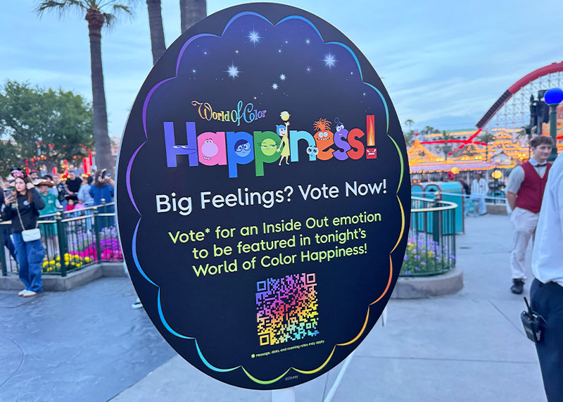 Best Ways and Places to View World of Color Happiness! at Disneyland - QR code to vote