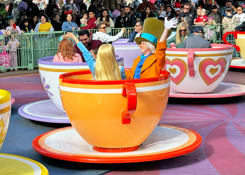 Tips for Meeting Your Favorite Disneyland Characters (And Where to Find Them!) - Alice and Mad Hatter in teacups
