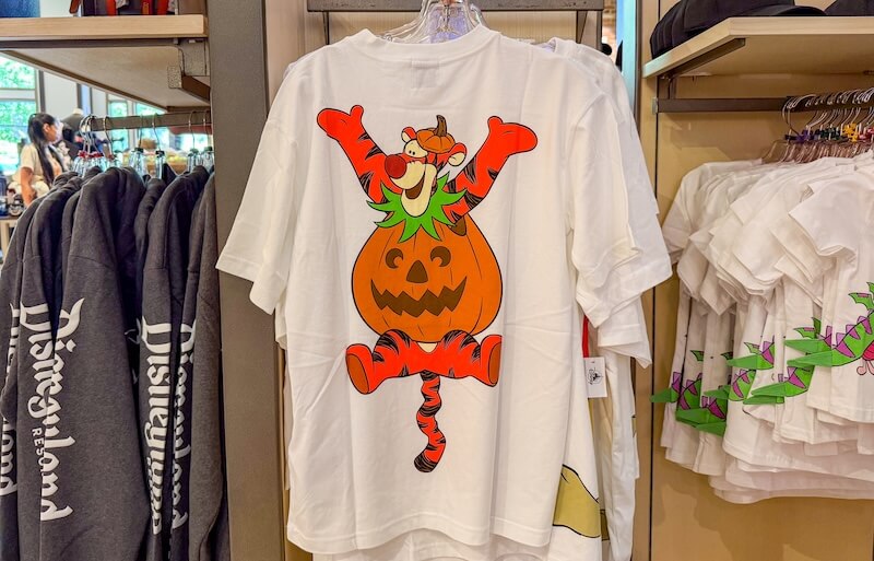 The Frog Family's Wish List: New Disneyland Merchandise in August 2025 - Back of Pooh bear shirt with Tigger