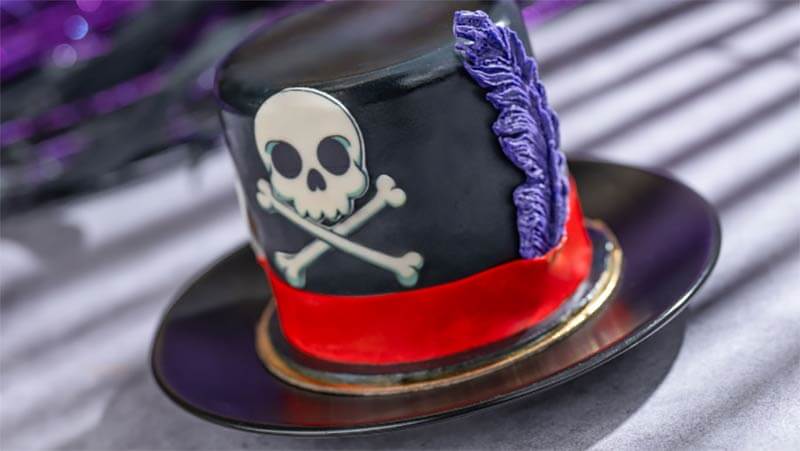 halloween food Disney World - Dr. Facilier Petite Cake