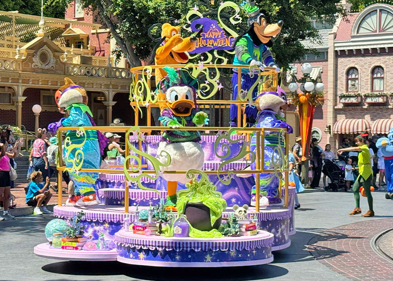 Our Favorite Reasons to Visit Disneyland This Fall - Cavalcade at Halloween
