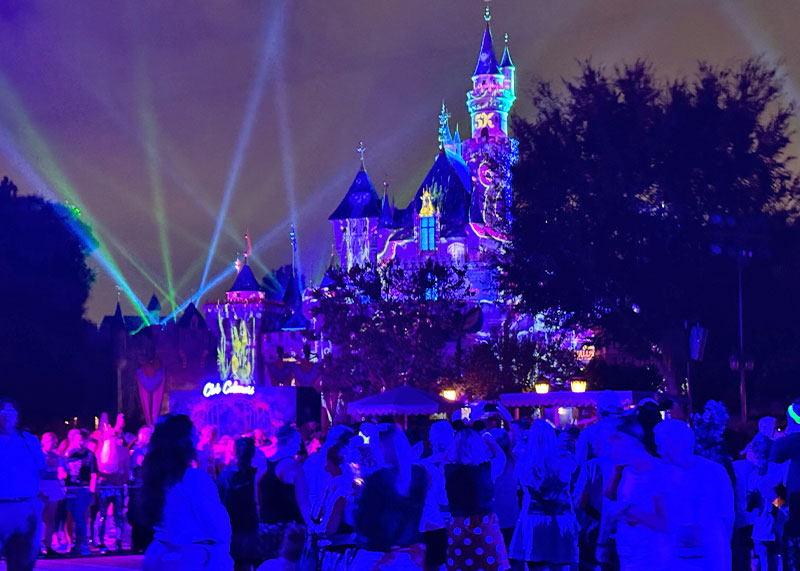 What to Expect at the Disneyland Halloween Half Marathon - castle
