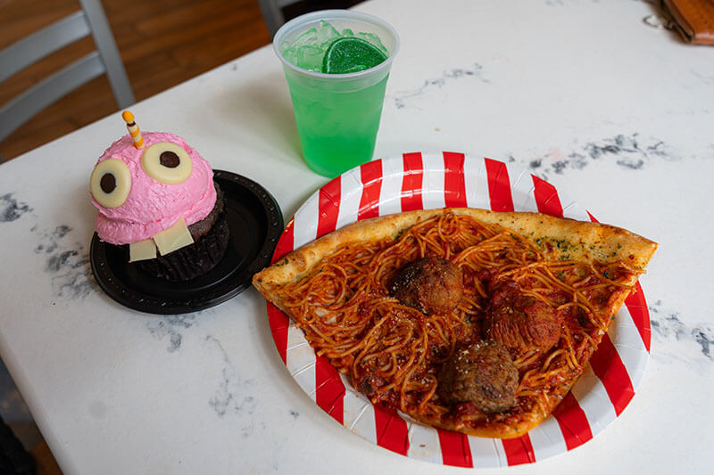 Halloween Horror Nights Orlando Food - Five Nights at Freddy's