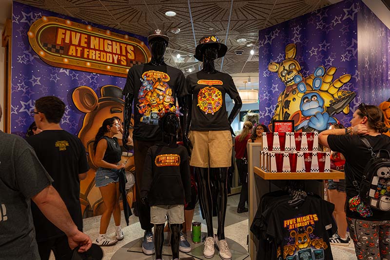 Halloween Horror Nights Orlando with Teens and Tweens