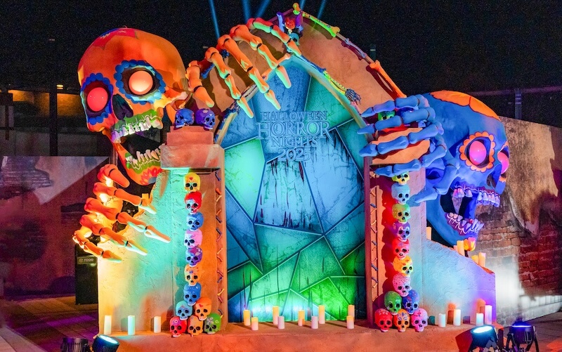 Your Screamin' Guide to Universal Studios Hollywood Halloween Horror Nights 2026 — Little Cocina HHN sign