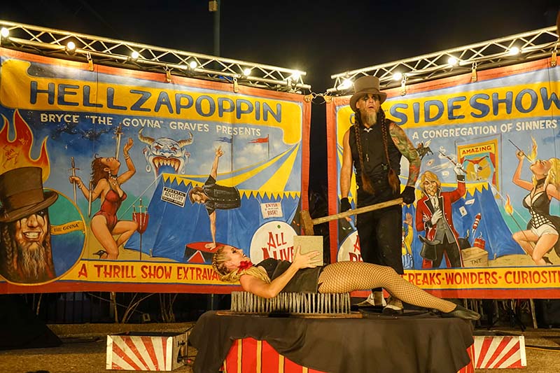 SeaWorld Orlando Howl-O-Scream - Hellzapoppin