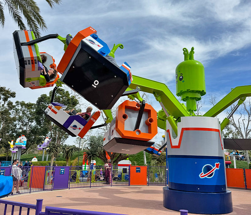Building a Perfect Day with a Park Plan at LEGOLAND California - G-Force Test Facility