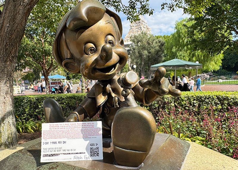 Disneyland California Resident Ticket - Ticket by Pinocchio statue