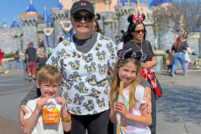 What to Bring to Disneyland with Kids