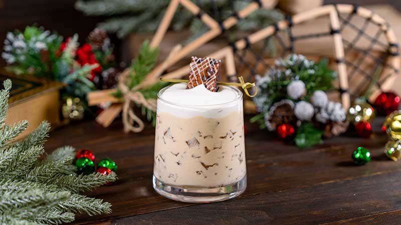 All the Disney California Adventure Holiday Food and Beverages - White Russian