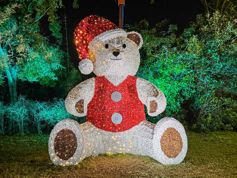 Busch Gardens Christmas Town - Polar Bear