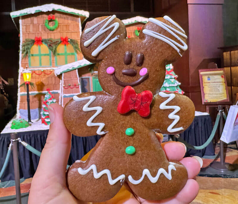 Deck the Tables! All the Holiday Dining Experiences at Disneyland Hotels & Downtown Disney - Gingerbread cookie