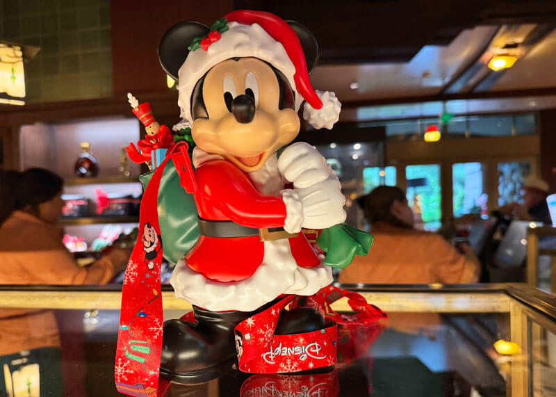 All the Disney California Adventure Holiday Food and Beverages - Mickey sipper