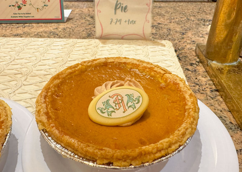 Delicious Options for Disneyland Thanksgiving Dinner - Pumpkin Pie
