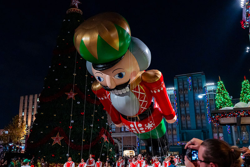 Universal Orlando Christmas - Nutcracker